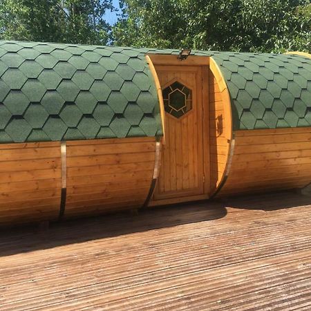 Les Tonneaux Bourguignons Du Carre Saint Pierre Hotel Marey-les-Fussey Exterior foto